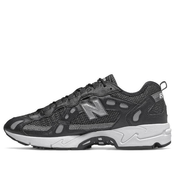 Кроссовки 827 New Balance, черный
Кроссовки 827 New Balance, черный