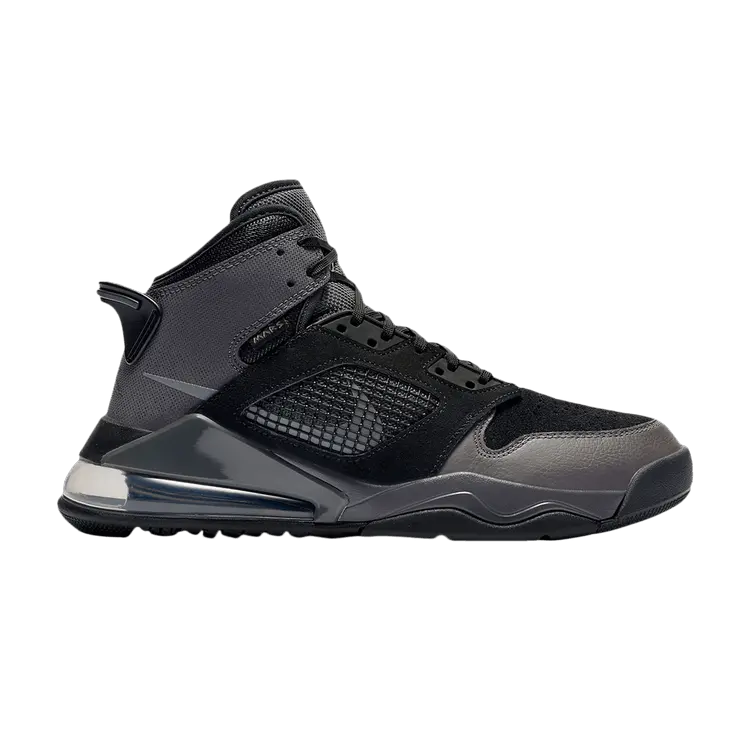 Кроссовки Jordan Mars 270 'London', черный
Кроссовки Jordan Mars 270 'London', черный