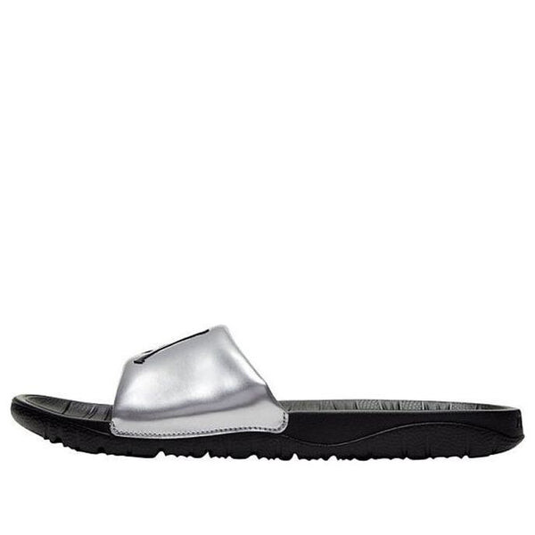 Тапочки break slide 'metallic silver black' Air Jordan, серебряный
Тапочки break slide 'metallic silver black' Air Jordan, серебряный