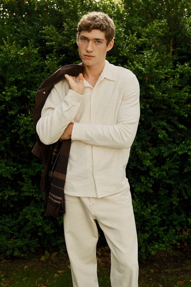 Рубашка со структурой, прямого кроя H&M, бежевый
Рубашка со структурой, прямого кроя H&M, бежевый