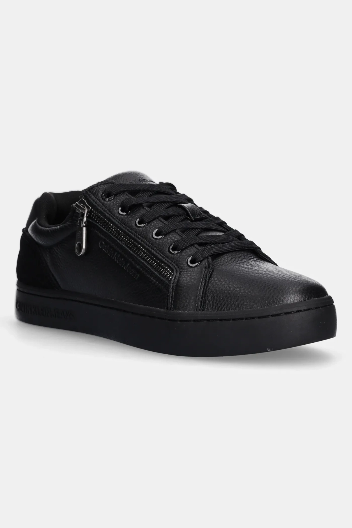 Кожаные кроссовки CLASSIC CUPSOLE ZIP LOW IN Calvin Klein Jeans, черный
Кожаные кроссовки CLASSIC CUPSOLE ZIP LOW IN Calvin Klein Jeans, черный