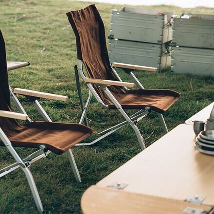 Складной низкий пляжный стул Snow Peak, коричневый
Складной низкий пляжный стул Snow Peak, коричневый