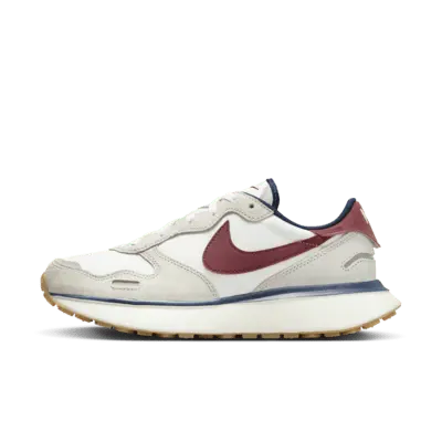 Кроссовки Nike Phoenix Waffle, цвет Light Bone/Sail/Midnight Navy/Team Red
Кроссовки Nike Phoenix Waffle, цвет Light Bone/Sail/Midnight Navy/Team Red