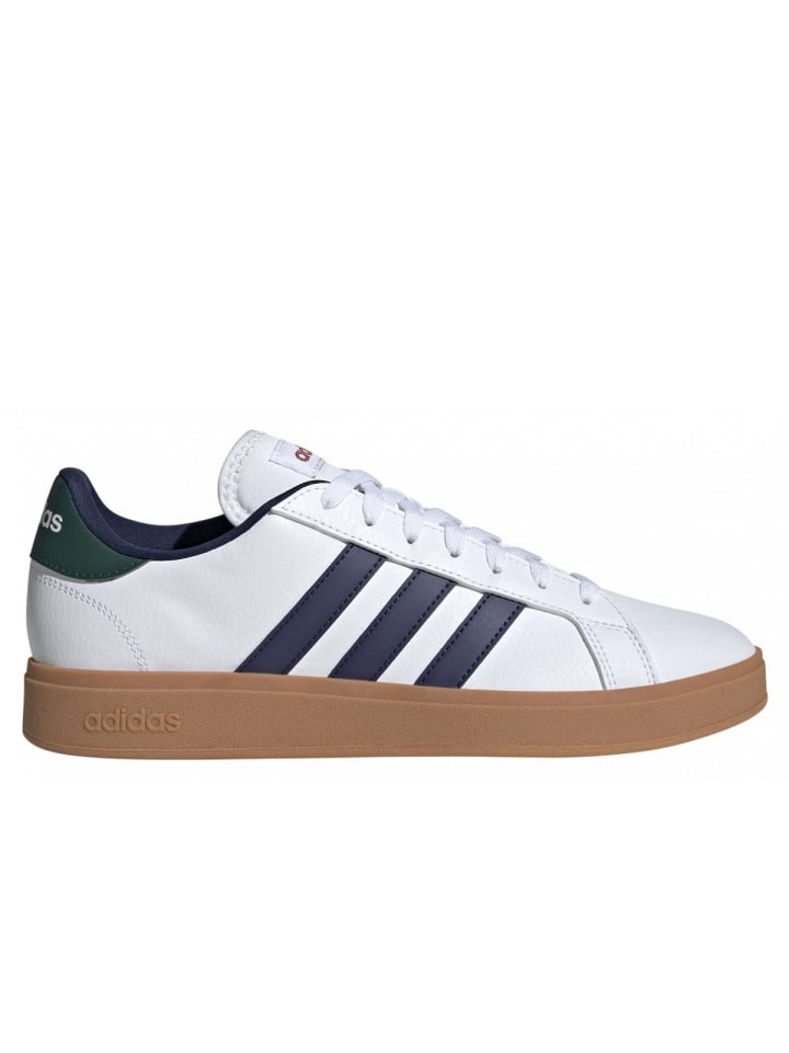 Кроссовки на шнуровке adidas, белый
Кроссовки на шнуровке adidas, белый