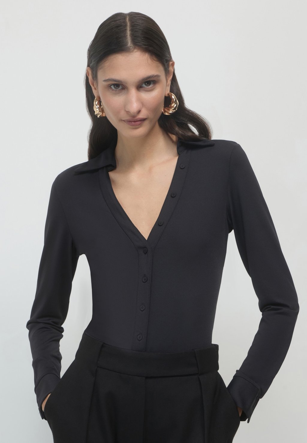 Блузка на пуговицах Calliope, черный
Блузка на пуговицах Calliope, черный