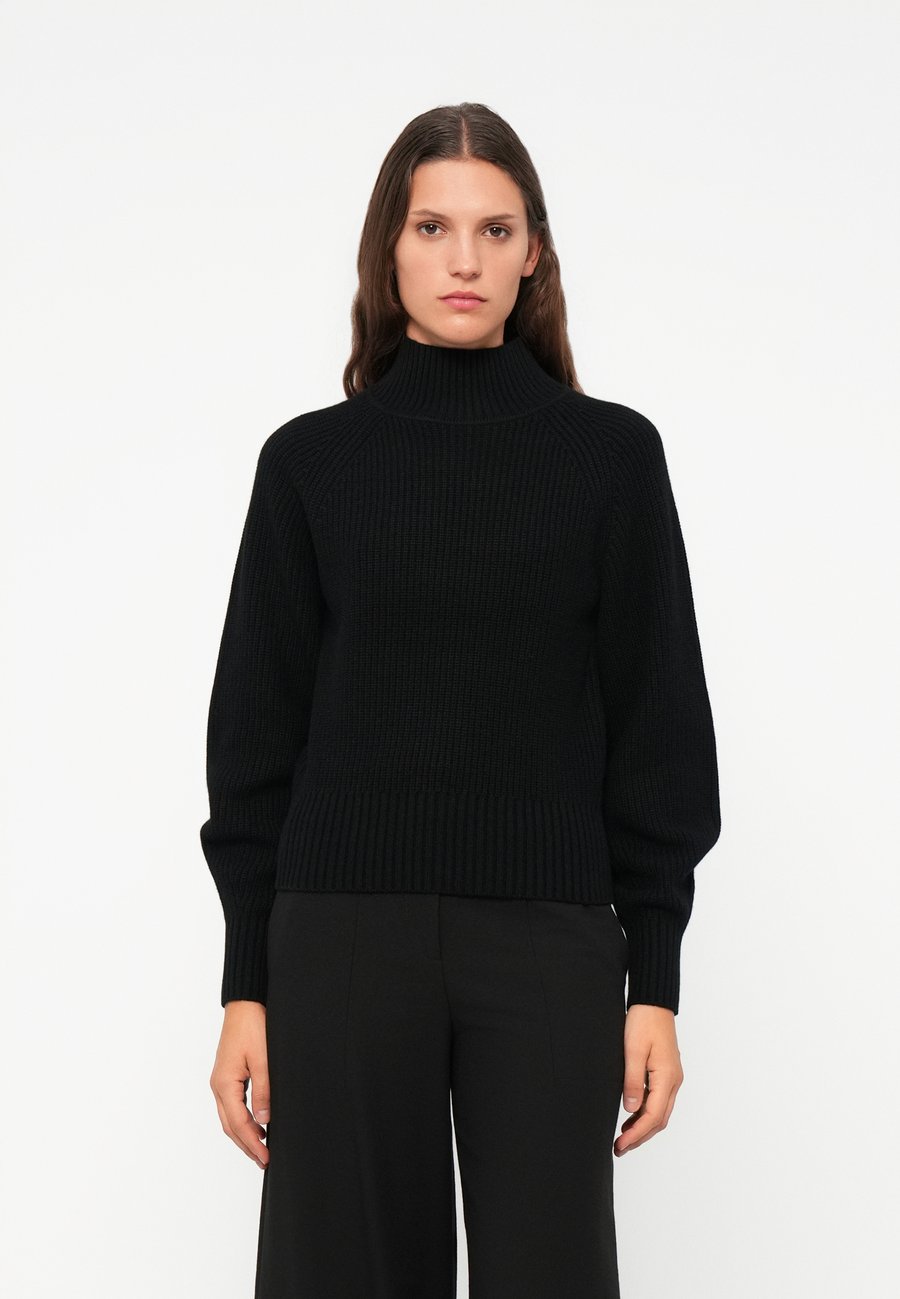 Джемпер HUGO SORELLASIO, Black
Джемпер HUGO SORELLASIO, Black