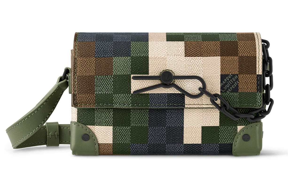 LOUIS VUITTON Стимер носимый кошелек
LOUIS VUITTON Стимер носимый кошелек