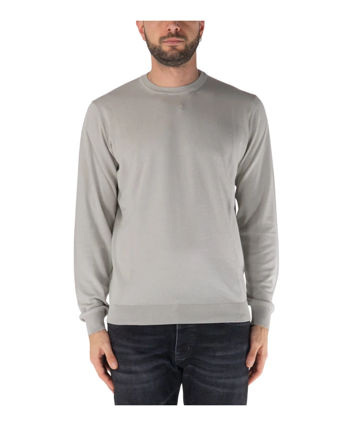 Базовый свитер с круглым вырезом - незаменимая вещь. Filippo De Laurentiis, серый
Базовый свитер с круглым вырезом - незаменимая вещь. Filippo De Laurentiis, серый