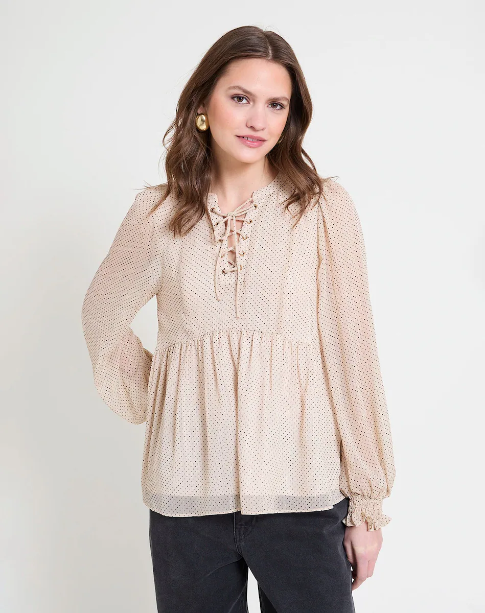 Женская блузка из струящейся ткани с рукавами-фонариками Naf Naf, черный
Женская блузка из струящейся ткани с рукавами-фонариками Naf Naf, черный