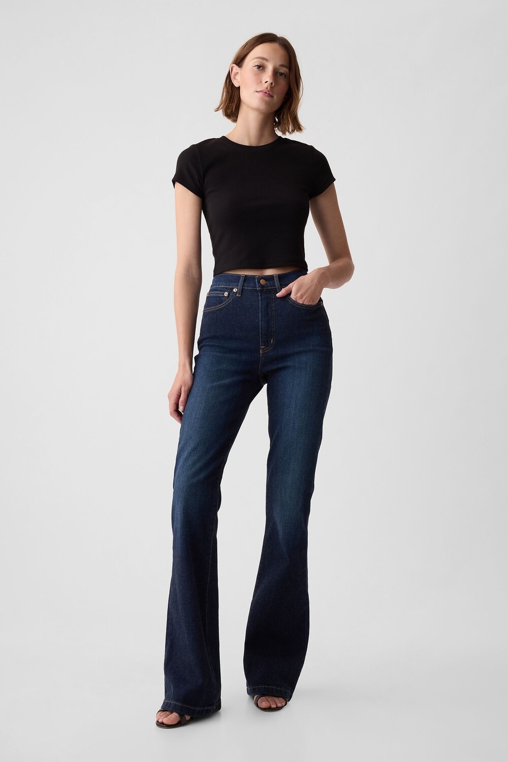 Расклешенные джинсы 70 х годов с высокой талией Gap, синий 
Расклешенные джинсы 70 х годов с высокой талией Gap, синий