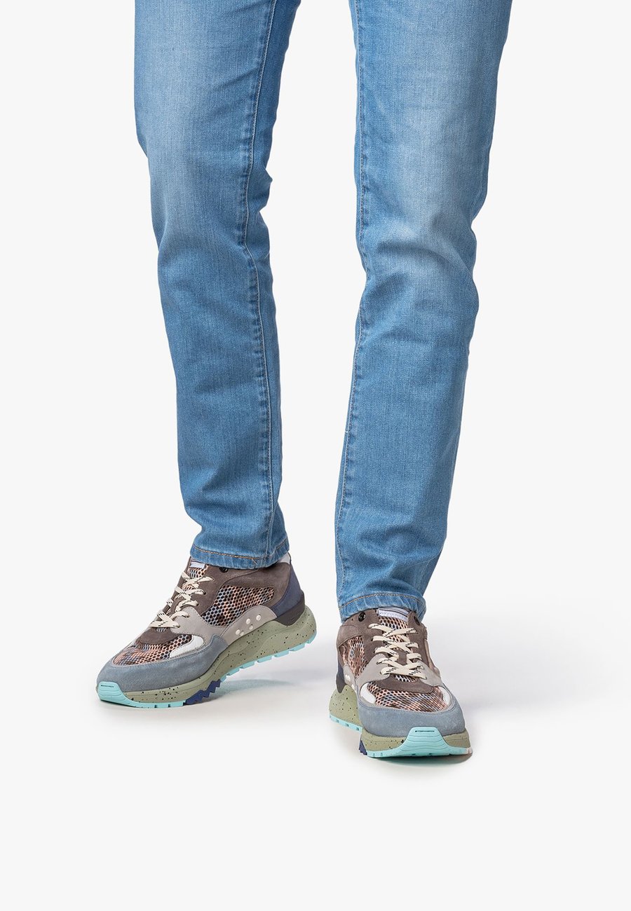 Кроссовки Floris van Bommel SNEAKER, Lightblue/Light Blue
Кроссовки Floris van Bommel SNEAKER, Lightblue/Light Blue