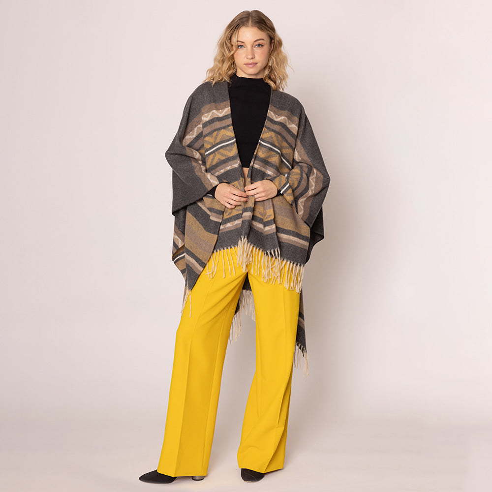 Пончо Руана в ацтекском стиле TRUEDAMES, серый
Пончо Руана в ацтекском стиле TRUEDAMES, серый