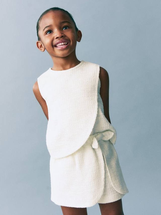 Детская юбка-шорты Nudo Wrap Mango, Natural White
Детская юбка-шорты Nudo Wrap Mango, Natural White