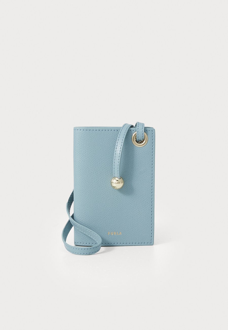 Кошелек Furla LAURA EXTRACTABLE CARD CASE , Cirro/Blue-Grey
Кошелек Furla LAURA EXTRACTABLE CARD CASE , Cirro/Blue-Grey
