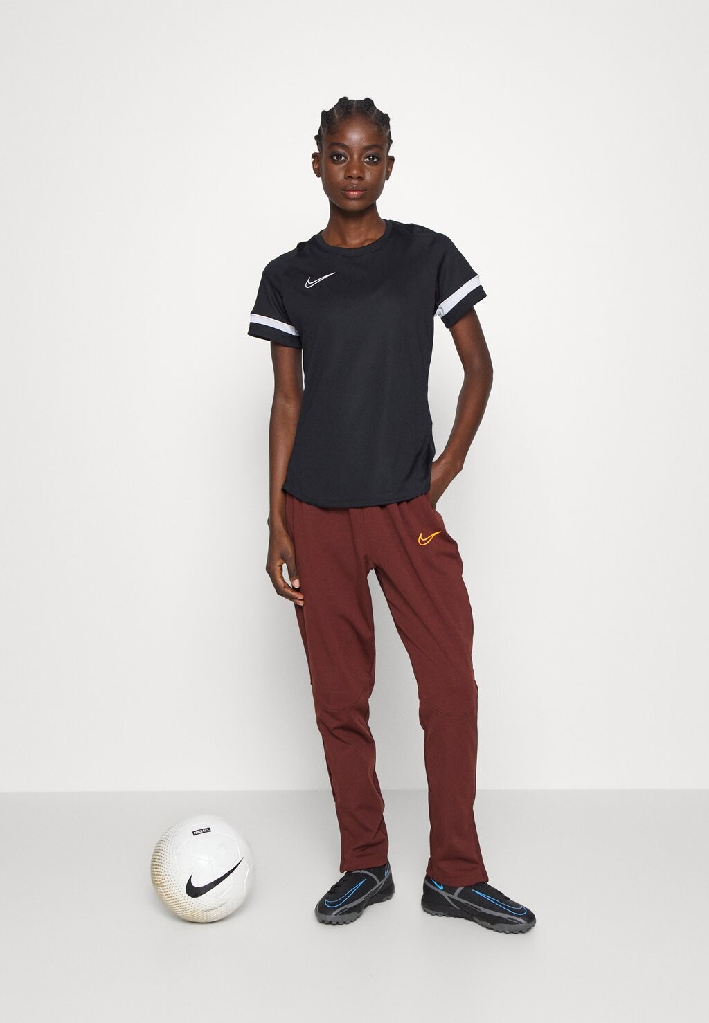 Спортивные штаны ACADEMY WINTERIZED Nike, бронза
Спортивные штаны ACADEMY WINTERIZED Nike, бронза