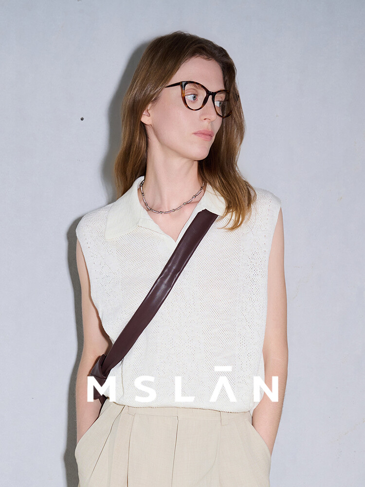 Пуловер вязаный MSlan с V-образным вырезом, кремовый
Пуловер вязаный MSlan с V-образным вырезом, кремовый