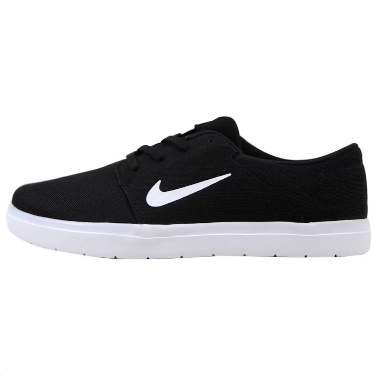 Sb Portmore Ultralight M Nike, черный/белый
Sb Portmore Ultralight M Nike, черный/белый