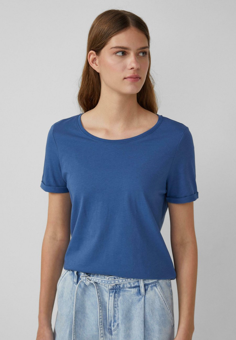 Футболка s.Oliver MIT ÄRMELUMSCHLAG, Royalblau/Blue, Синий, Футболка s.Oliver MIT ÄRMELUMSCHLAG, Royalblau/Blue
Футболка s.Oliver MIT ÄRMELUMSCHLAG, Royalblau/Blue, Синий, Футболка s.Oliver MIT ÄRMELUMSCHLAG, Royalblau/Blue