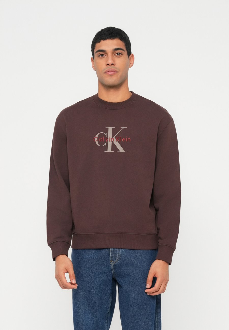 Толстовка Calvin Klein Jeans MONOLOGO, Rich Brown/Dark Brown, Коричневый, Толстовка Calvin Klein Jeans MONOLOGO, Rich Brown/Dark Brown
Толстовка Calvin Klein Jeans MONOLOGO, Rich Brown/Dark Brown, Коричневый, Толстовка Calvin Klein Jeans MONOLOGO, Rich Brown/Dark Brown