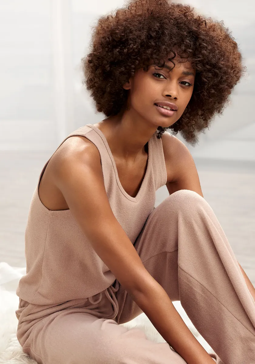 LASCANA вязаный топ "lounge top", на широких бретелях, одежда для дома, коричневый
LASCANA вязаный топ "lounge top", на широких бретелях, одежда для дома, коричневый