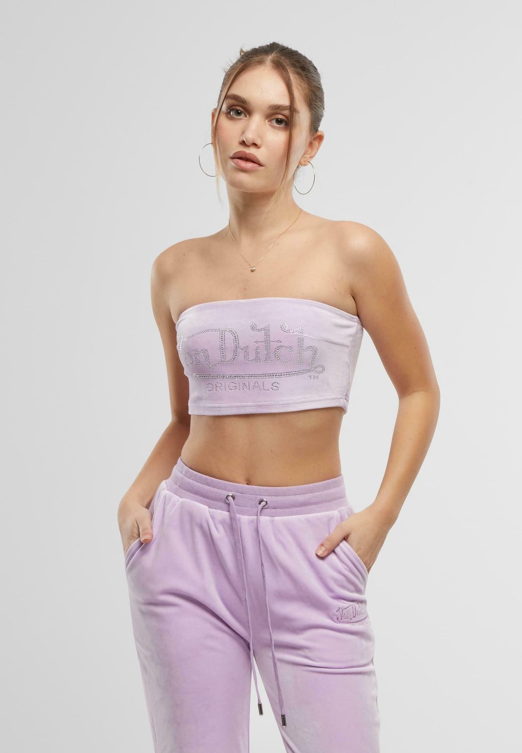 Топ SWAY Von Dutch, фиолетовый
Топ SWAY Von Dutch, фиолетовый