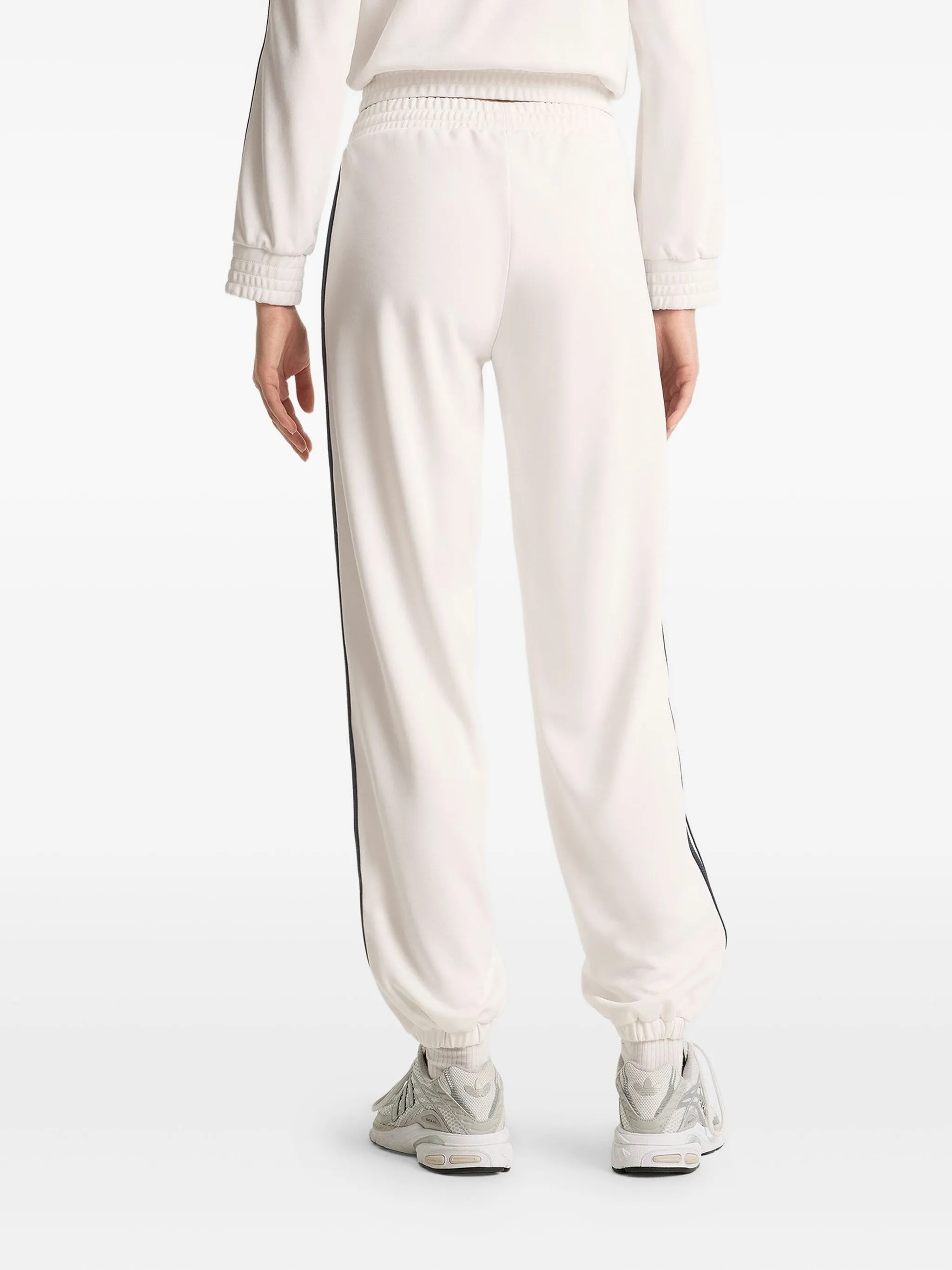 Джоггеры с лампасами и вышитым логотипом Sporty & Rich, белый
Джоггеры с лампасами и вышитым логотипом Sporty & Rich, белый