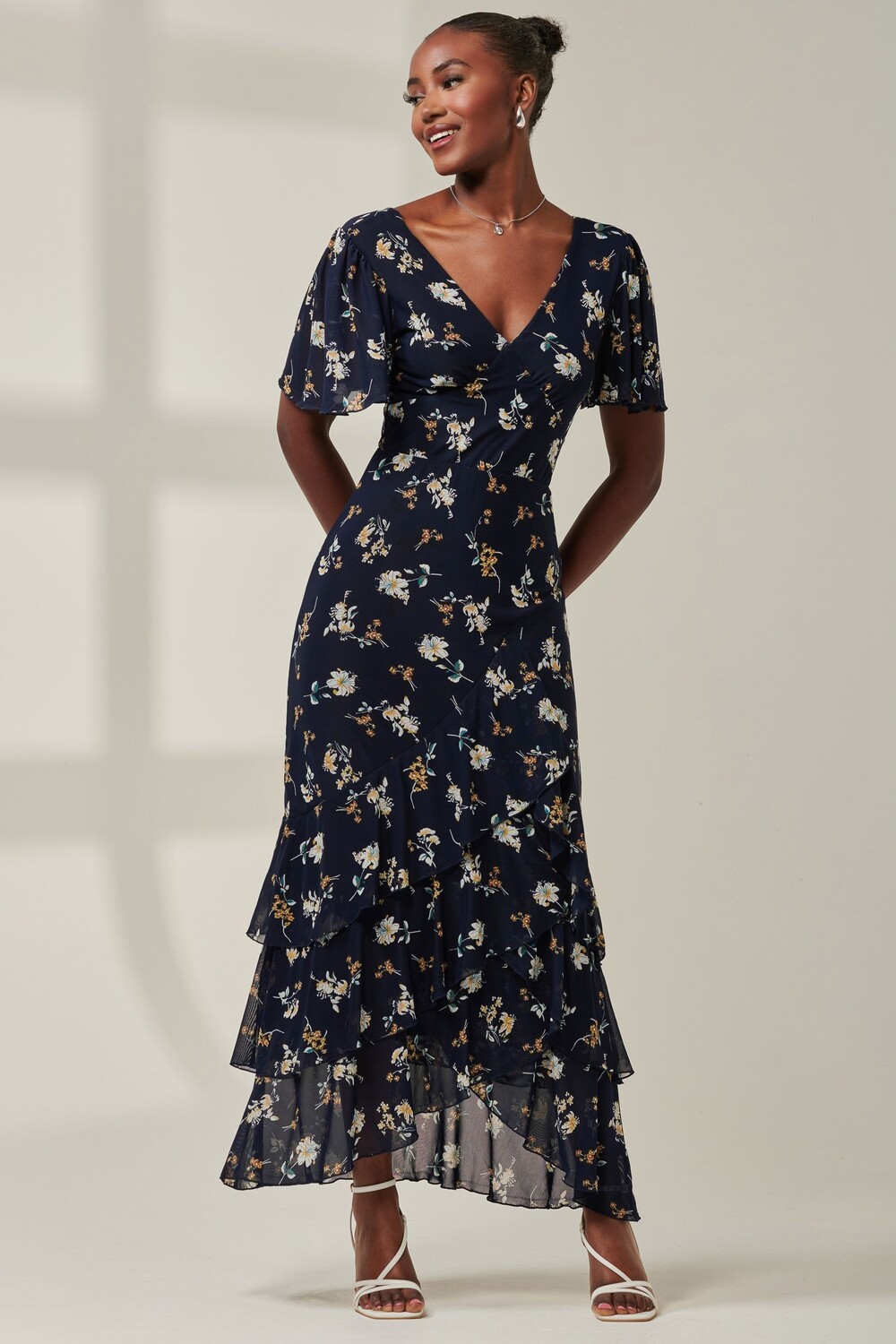 Платье макси с рукавами ангелами и многоуровневым подолом Jolie Moi, синий
Платье макси с рукавами ангелами и многоуровневым подолом Jolie Moi, синий