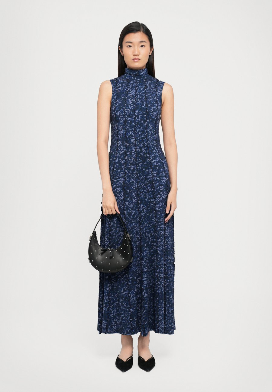 Сумка Osoi TONI MINI, Black
Сумка Osoi TONI MINI, Black