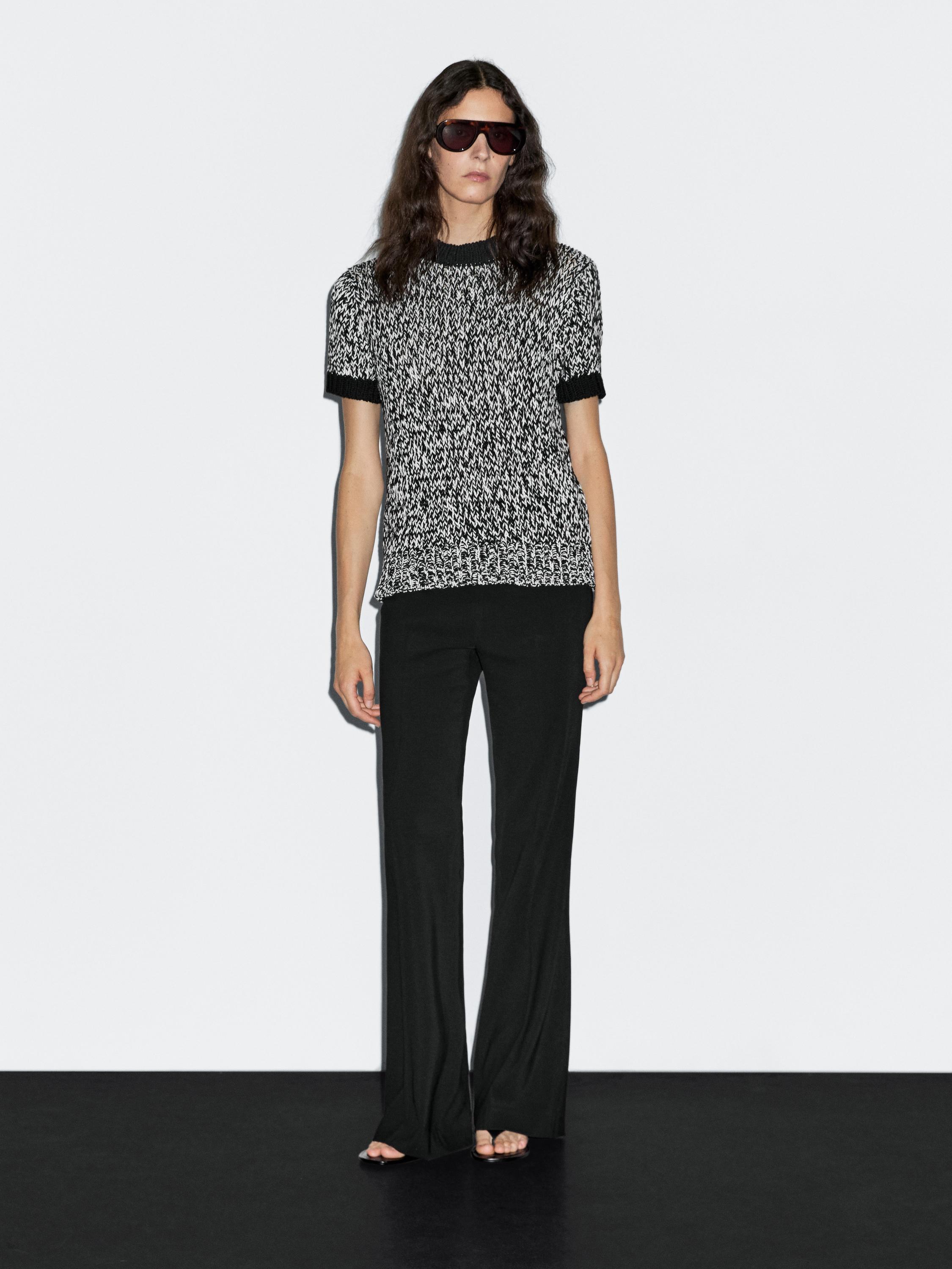 Вязаный свитер с короткими рукавами Massimo Dutti, черный
Вязаный свитер с короткими рукавами Massimo Dutti, черный