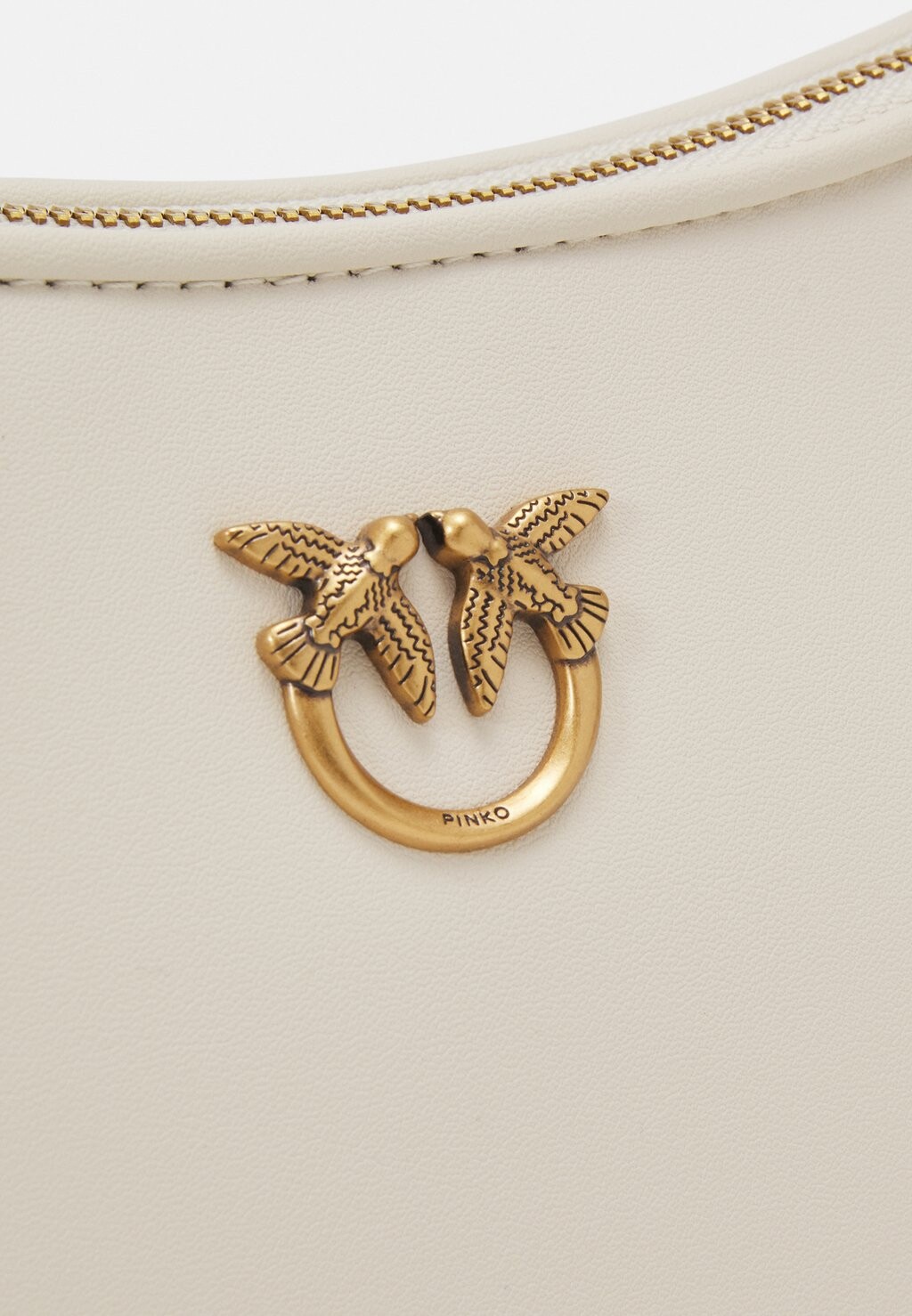 Сумочка HALF MOON MINI Pinko, белый
Сумочка HALF MOON MINI Pinko, белый