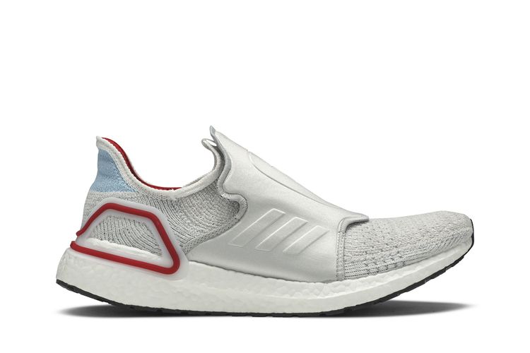 Кроссовки DOE Shanghai x UltraBoost 19 'Micropacer', серебряный
Кроссовки DOE Shanghai x UltraBoost 19 'Micropacer', серебряный