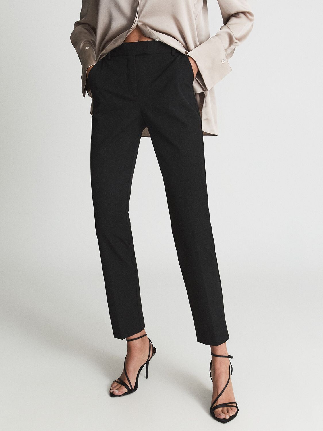 Брюки узкого кроя Reiss Joanne, черные, Черный, Брюки узкого кроя Reiss Joanne, черные
Брюки узкого кроя Reiss Joanne, черные, Черный, Брюки узкого кроя Reiss Joanne, черные