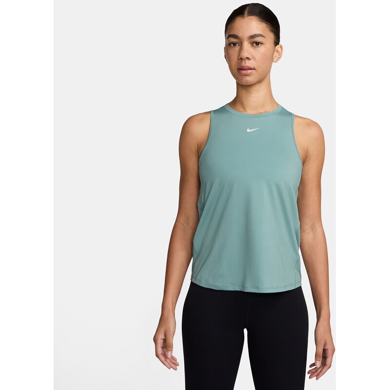 Рубашка одна классическая Nike, мультиколор
Рубашка одна классическая Nike, мультиколор