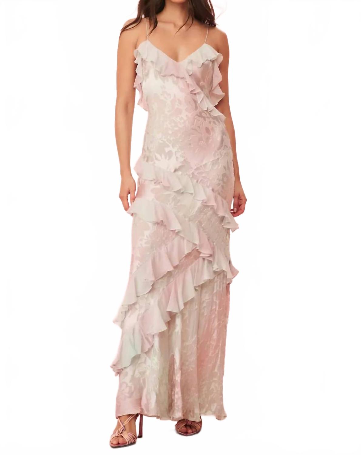 Платье Rialto в сиреневом цвете весенней коллекции LoveShackFancy
Платье Rialto в сиреневом цвете весенней коллекции LoveShackFancy