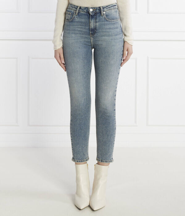 Джинсы женские Tommy Hilfiger облегающего кроя укороченные, синий
Джинсы женские Tommy Hilfiger облегающего кроя укороченные, синий