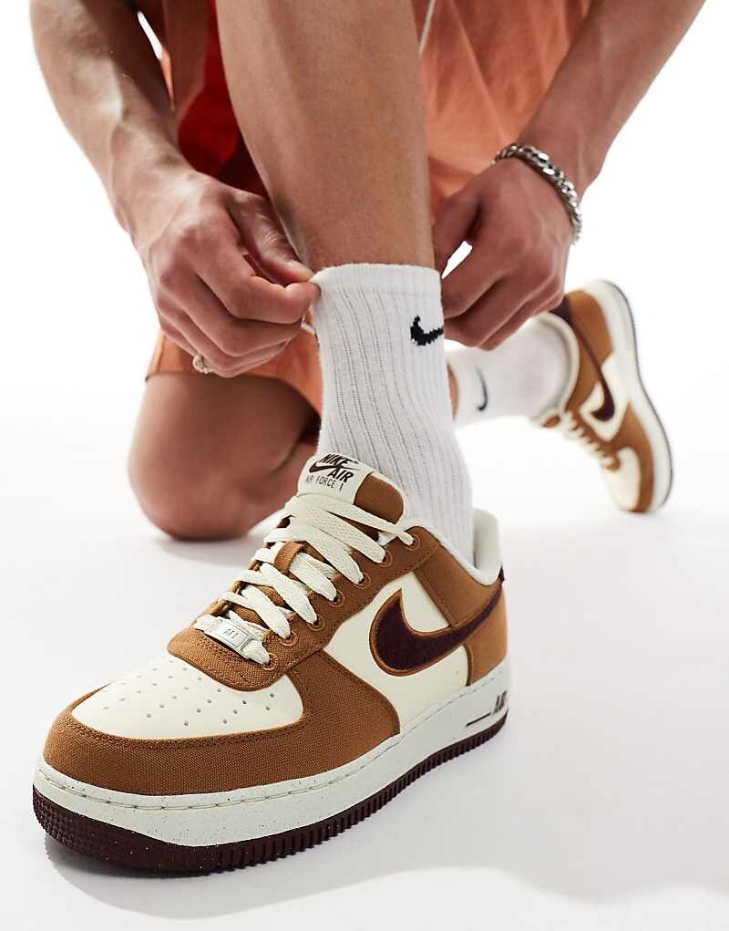 Коричнево-белые кроссовки Nike Air Force 1 '07, Коричневый, Коричнево-белые кроссовки Nike Air Force 1 '07
Коричнево-белые кроссовки Nike Air Force 1 '07, Коричневый, Коричнево-белые кроссовки Nike Air Force 1 '07