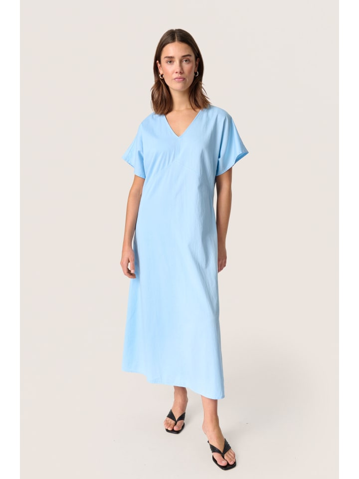 Платье до колена Soaked in Luxury 
Платье до колена Soaked in Luxury