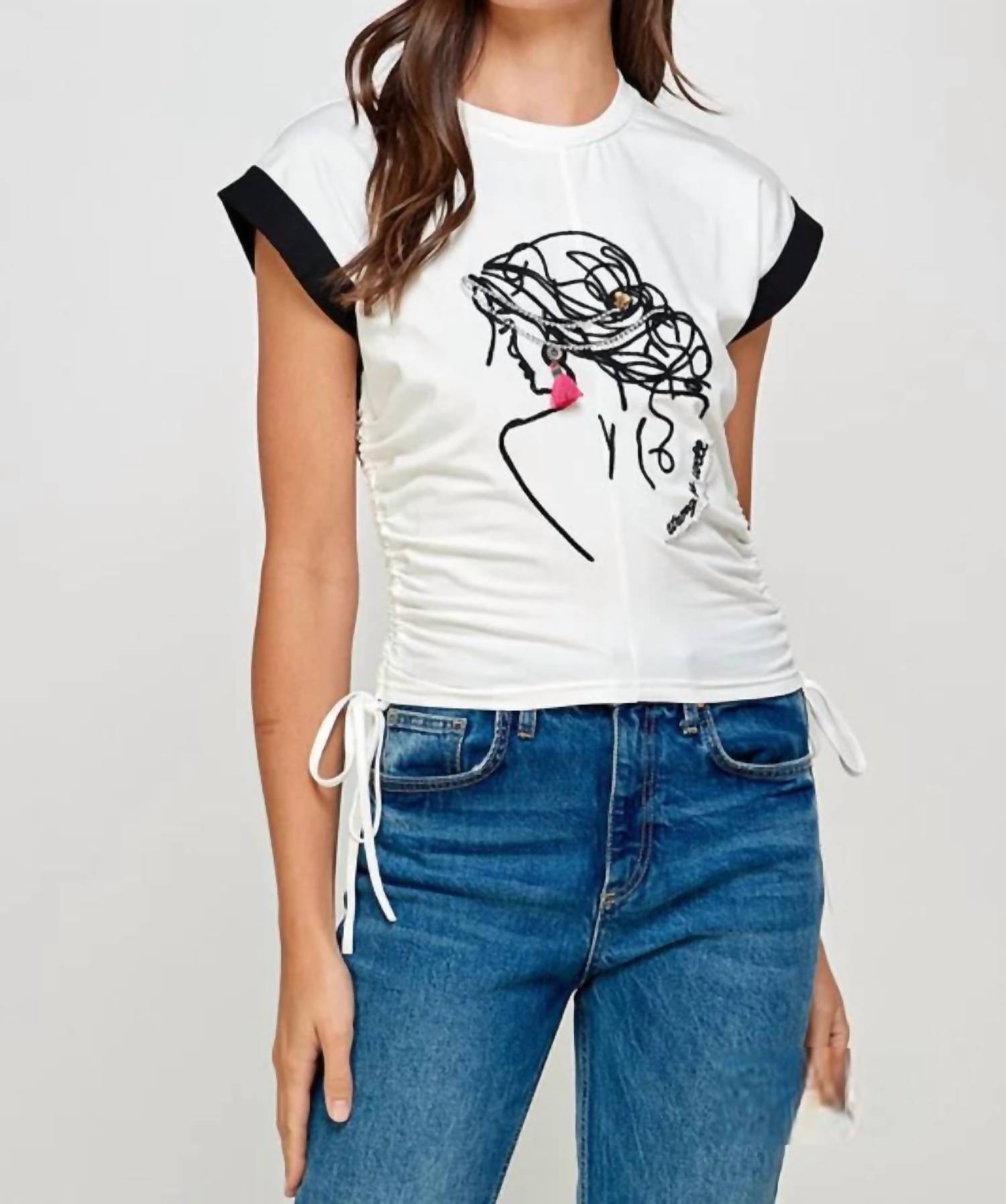 Футболка Doll Up белая Pastel Design
Футболка Doll Up белая Pastel Design