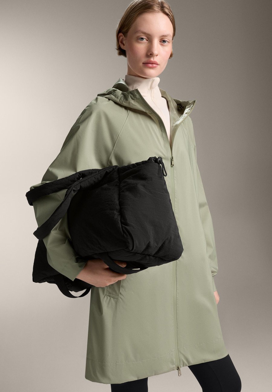 Спортивная сумка OYSHO GATHERING, Black
Спортивная сумка OYSHO GATHERING, Black