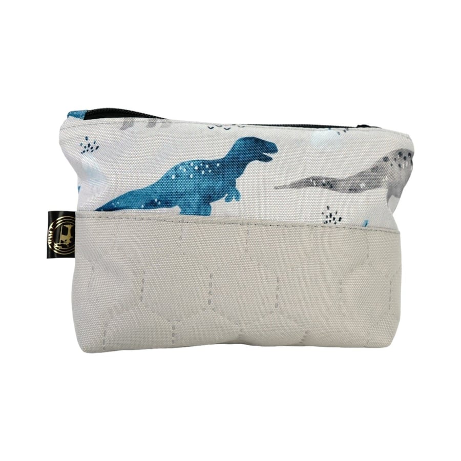 Детская косметичка с изображением динозавра T-Rex Szycie z pasją
Детская косметичка с изображением динозавра T-Rex Szycie z pasją