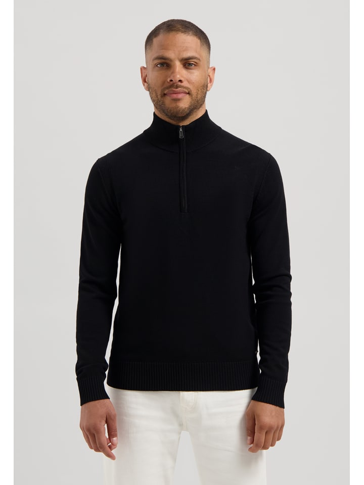 Свитер черного цвета DSTREZZED
Свитер черного цвета DSTREZZED