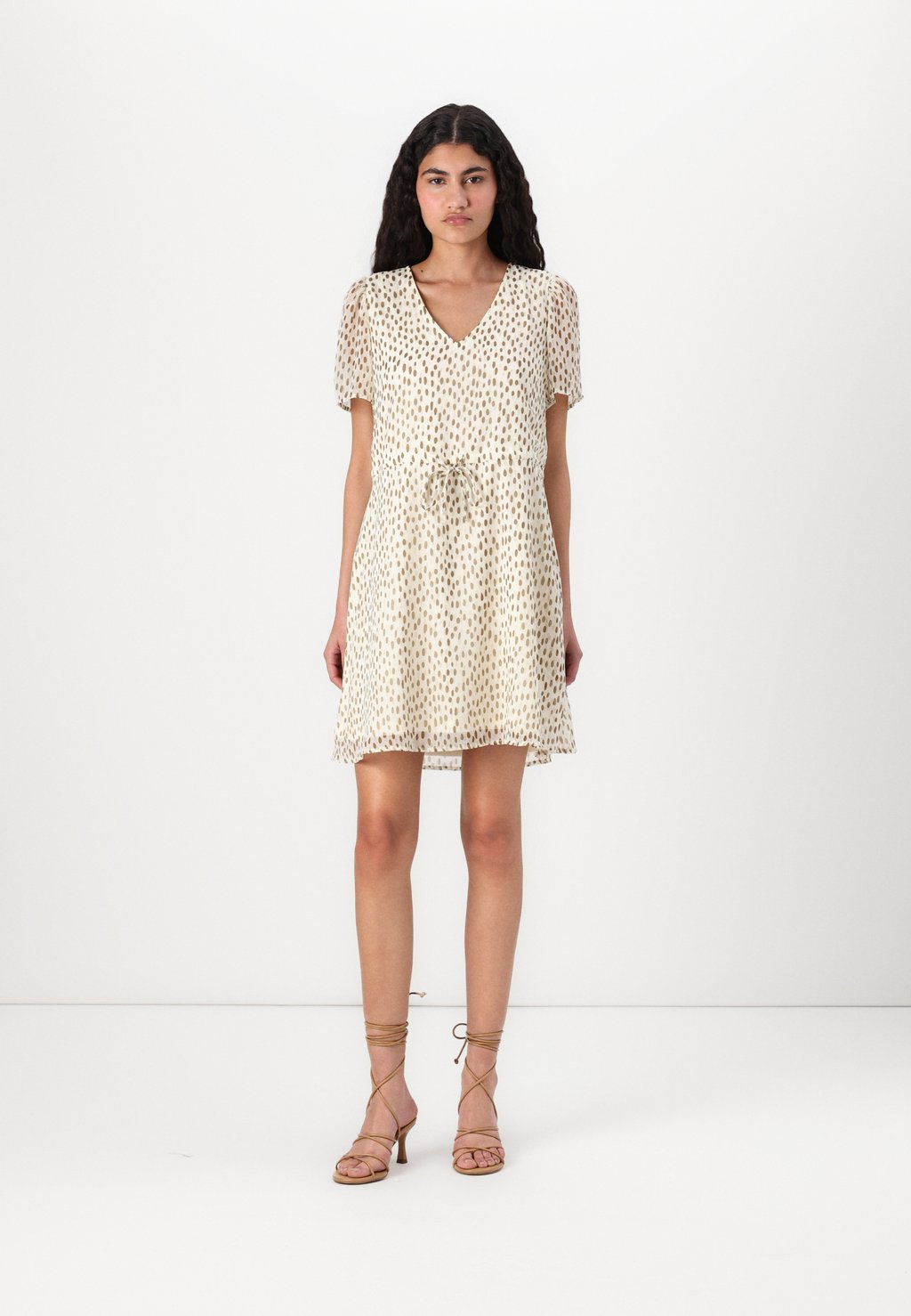 Повседневное платье VIFALIA VILA, кремовый
Повседневное платье VIFALIA VILA, кремовый