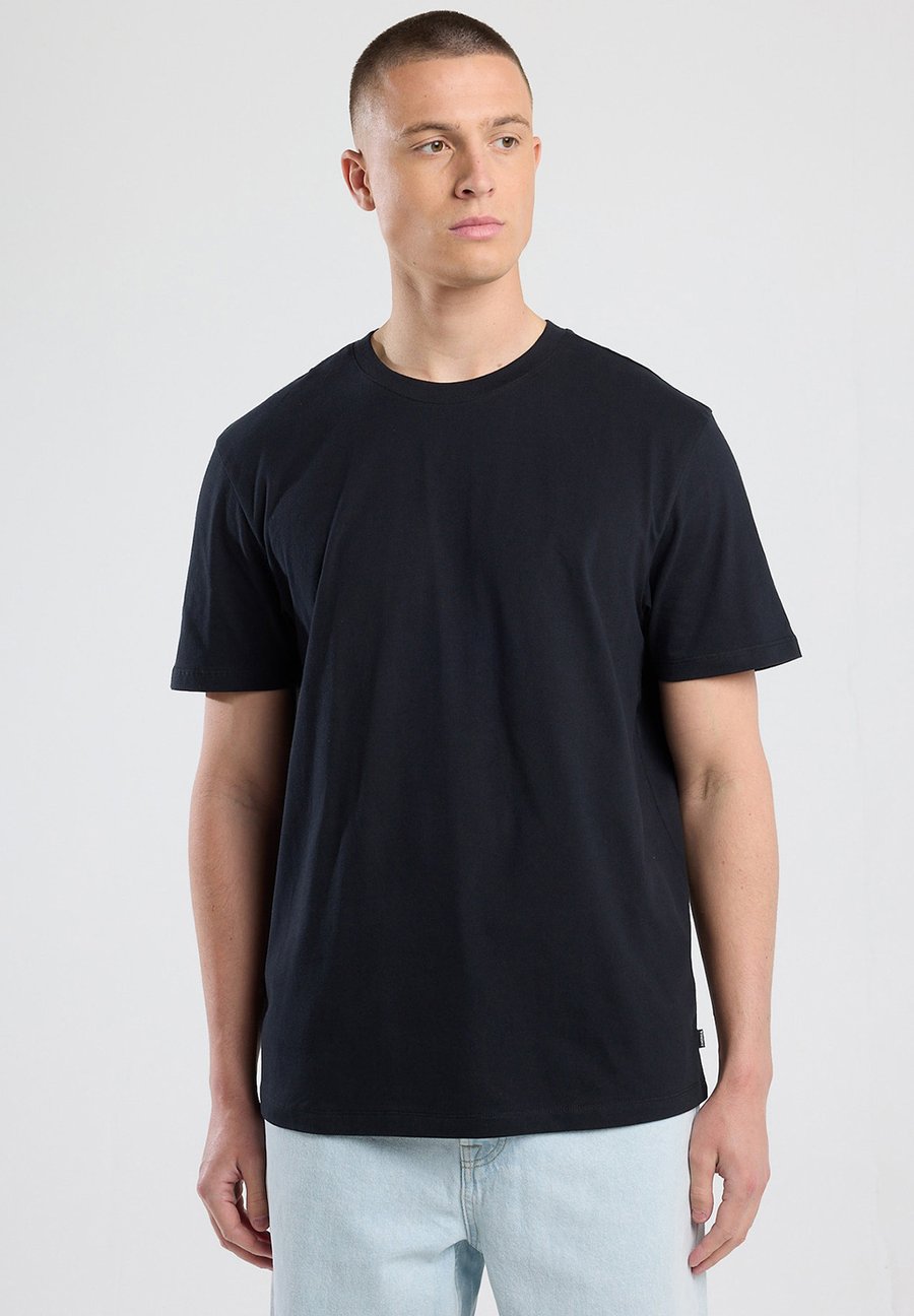 Футболка America Today ERIC, Black, Черный, Футболка America Today ERIC, Black
Футболка America Today ERIC, Black, Черный, Футболка America Today ERIC, Black