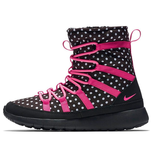 Кроссовки roshe one hi Nike, черный
Кроссовки roshe one hi Nike, черный