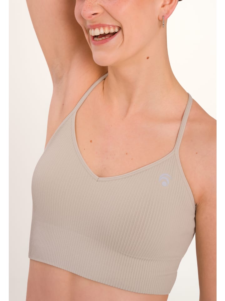 Спортивный бюстгальтер OCEANSAPART
Спортивный бюстгальтер OCEANSAPART