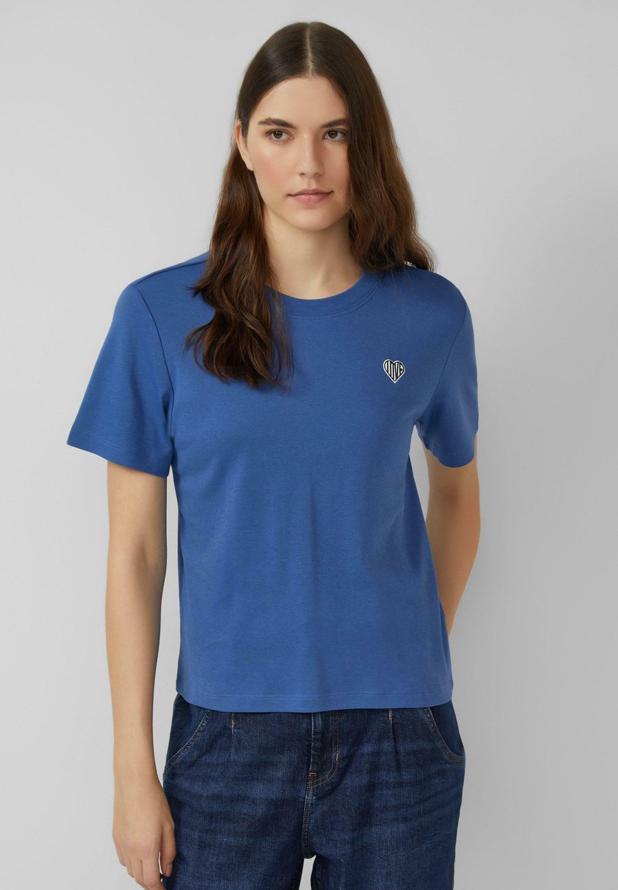 Футболка s.Oliver AUS INTERLOCK MIT KLEINEM PATCH, Royalblau/Blue, Синий, Футболка s.Oliver AUS INTERLOCK MIT KLEINEM PATCH, Royalblau/Blue
Футболка s.Oliver AUS INTERLOCK MIT KLEINEM PATCH, Royalblau/Blue, Синий, Футболка s.Oliver AUS INTERLOCK MIT KLEINEM PATCH, Royalblau/Blue
