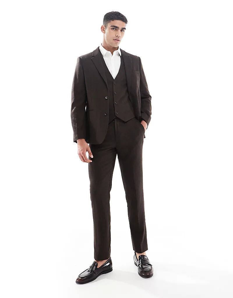 Узкие брюки из шерстяной ткани ASOS DESIGN коричневого цвета с узором «ёлочка»
Узкие брюки из шерстяной ткани ASOS DESIGN коричневого цвета с узором «ёлочка»