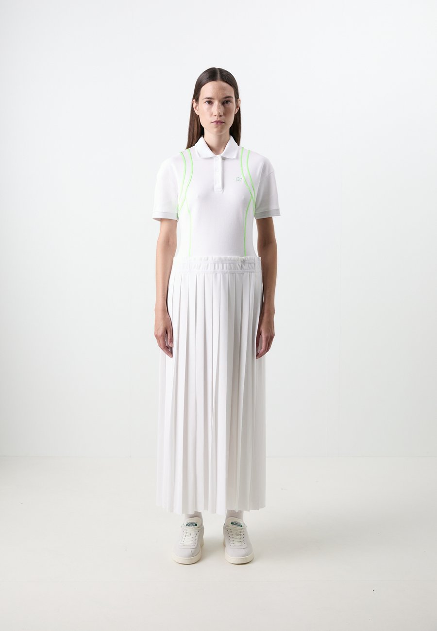 Платье Lacoste Maxi dress, White
Платье Lacoste Maxi dress, White