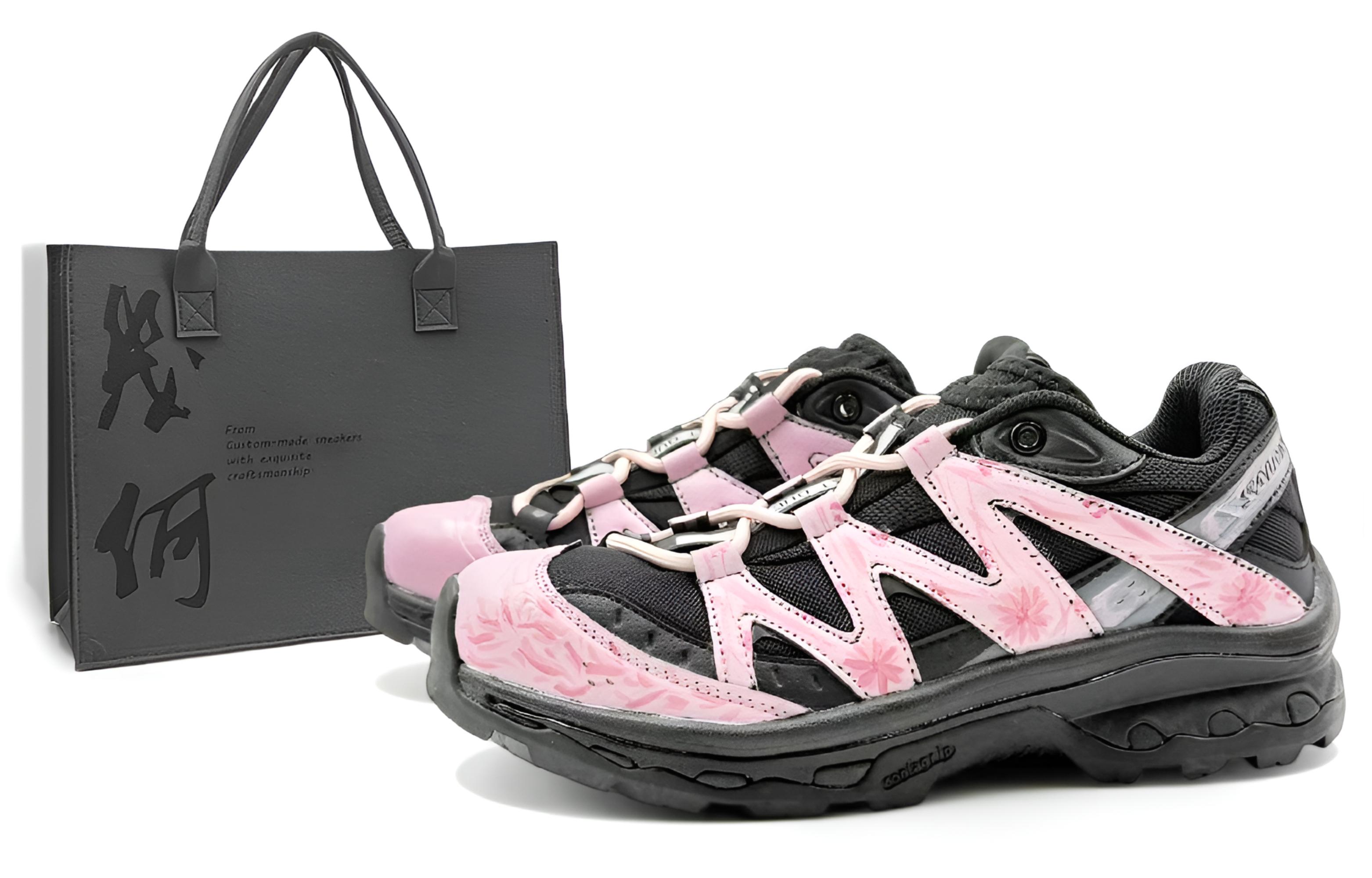 Кроссовки для бега XT Quest Low top Unisex Black Pink SALOMON, черный/розовый
Кроссовки для бега XT Quest Low top Unisex Black Pink SALOMON, черный/розовый