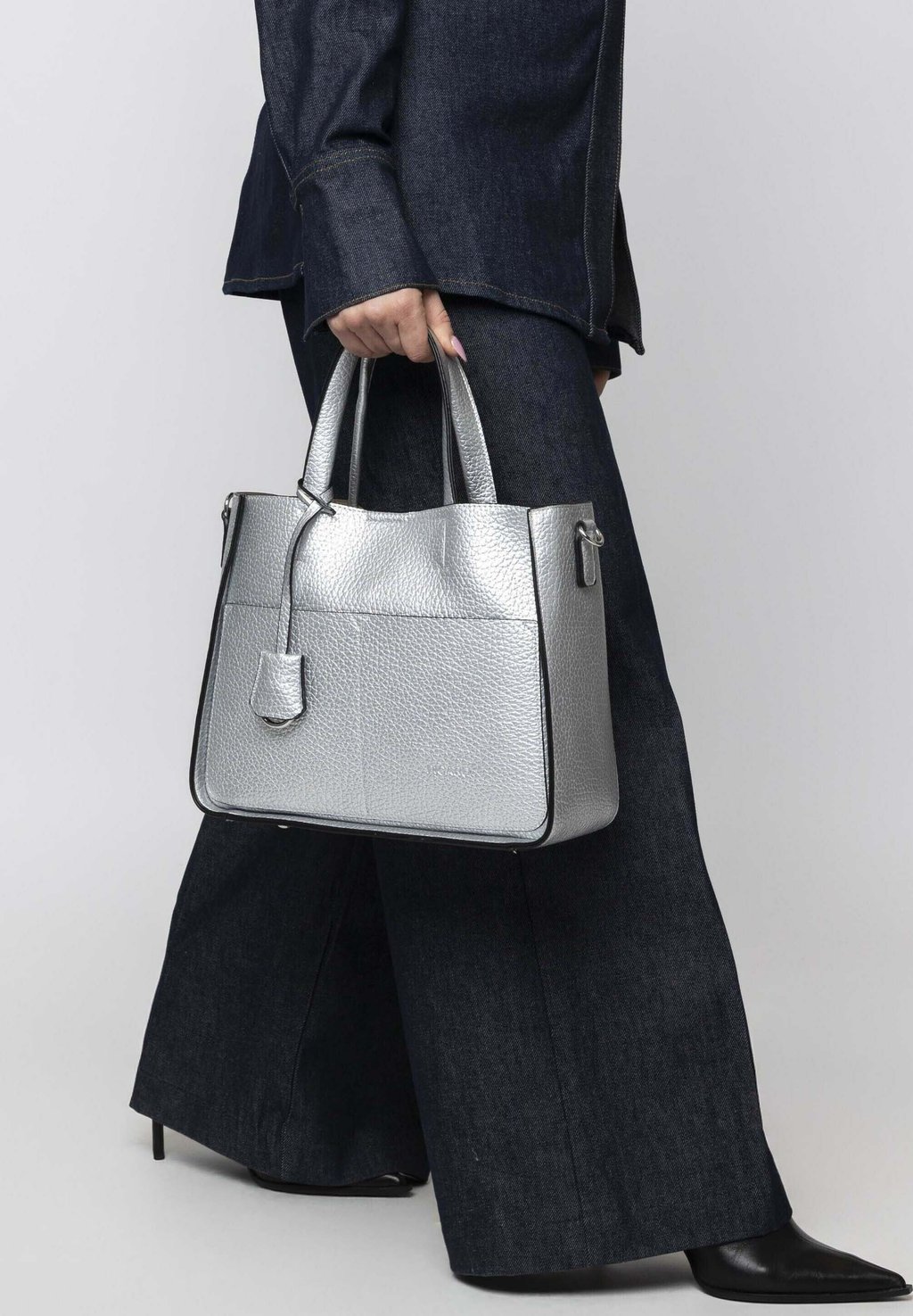 Сумка RUNWAY Picard, серебристый
Сумка RUNWAY Picard, серебристый